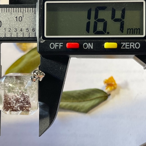 Garden Quartz Phantom Quartz Pendant Set of 2 pieces Crystal Natural Gemstone - Picture 16 of 16